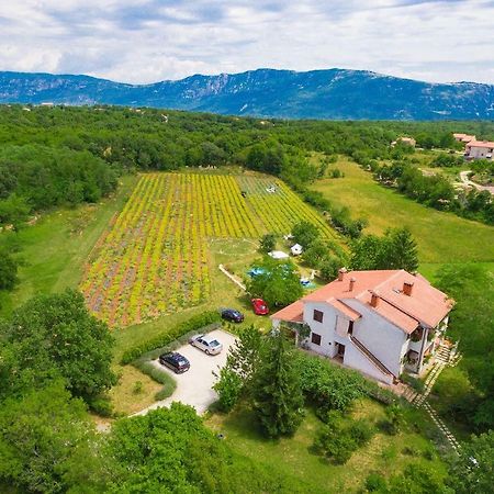 Apartments Valoda Nedeščina المظهر الخارجي الصورة