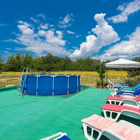 Apartments Valoda Nedeščina المظهر الخارجي الصورة
