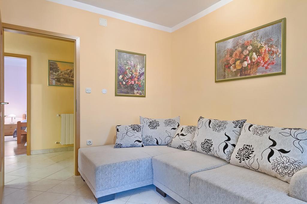 Apartments Valoda Nedeščina المظهر الخارجي الصورة