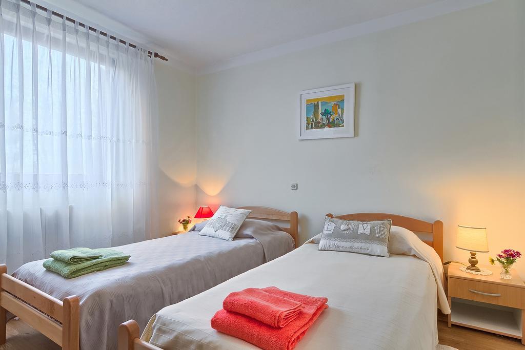 Apartments Valoda Nedeščina المظهر الخارجي الصورة