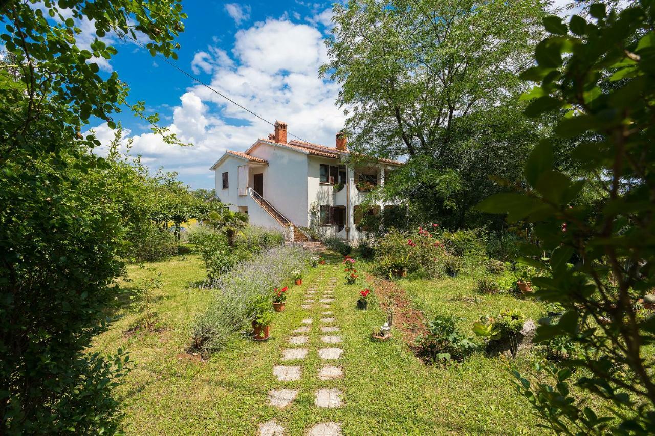 Apartments Valoda Nedeščina المظهر الخارجي الصورة