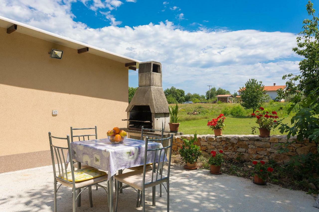 Apartments Valoda Nedeščina المظهر الخارجي الصورة
